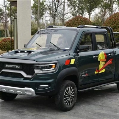 Camion electric cu patru uși