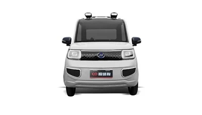 Vehicul electric pe patru roți cu ulei